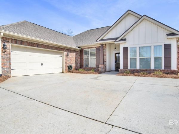 8715 Bainbridge Drive, Daphne, AL 36526