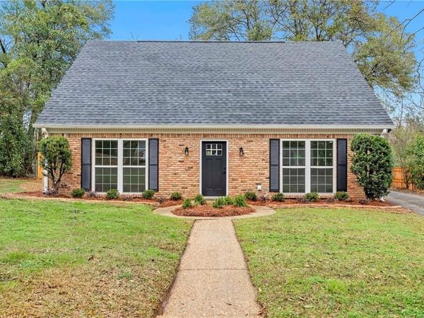 868 Nassau Drive, Mobile, AL 36608