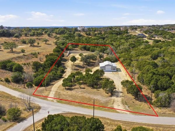 500 Hidden Valley , Bluff Dale, TX 76433