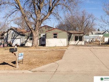 317 E 16th Street, York, NE 68467