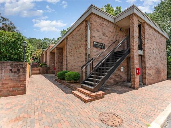 1757 S Hawthorne Road , Winston-Salem, NC 27103