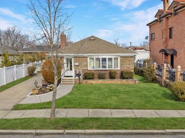 138-07 13th Avenue , Malba, NY 11357