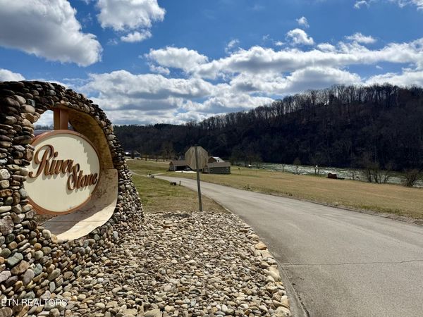 Lot 31 River Stone Drive, Blaine, TN 37709