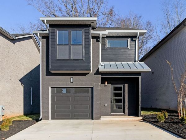 60 Dutch Dr , Clarksville, TN 37043