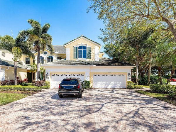 112 Palm Point Circle, Unit D, Palm Beach Gardens, FL 33418