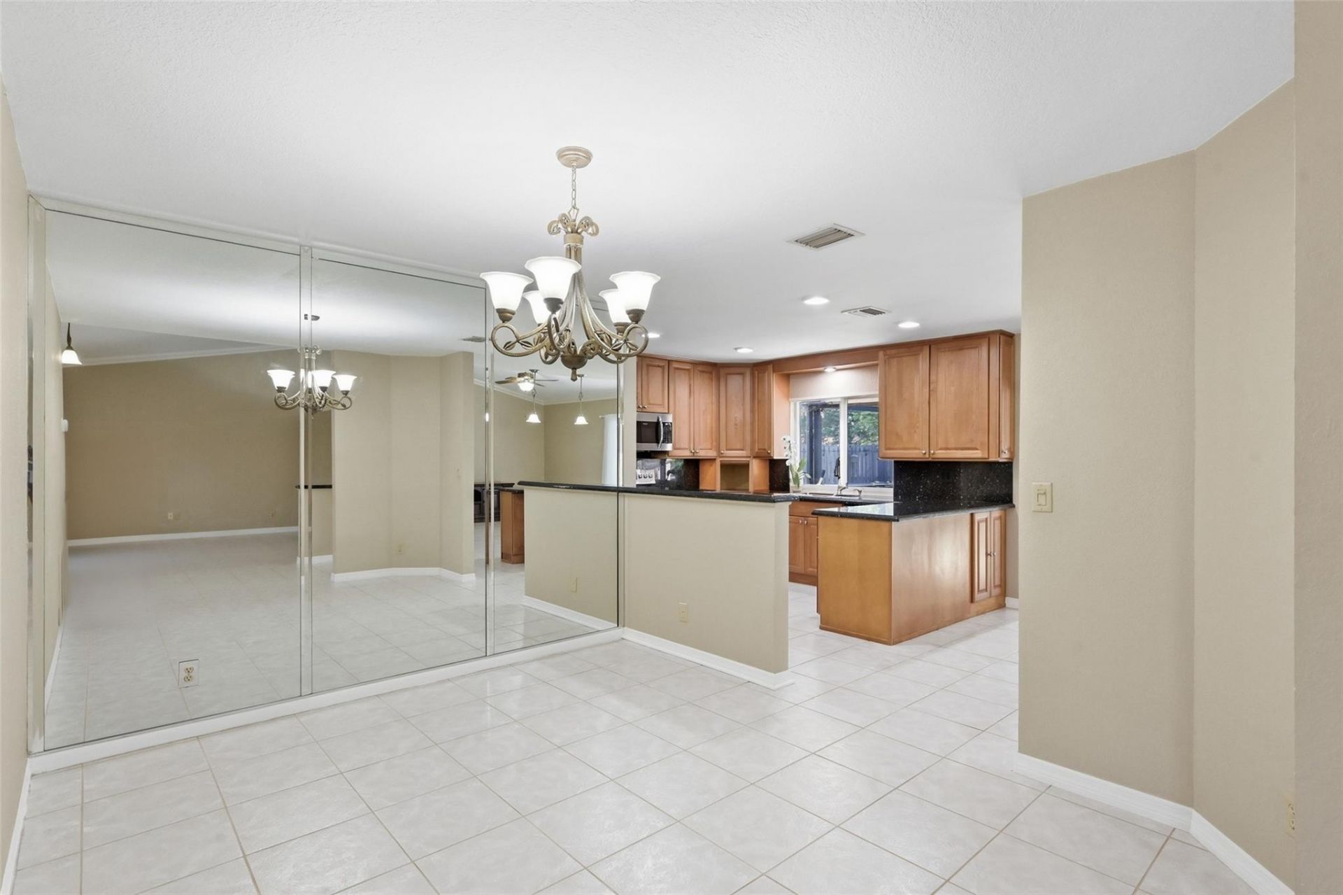 392 NW 113th Terrace, Coral Springs, FL 33071 Photo