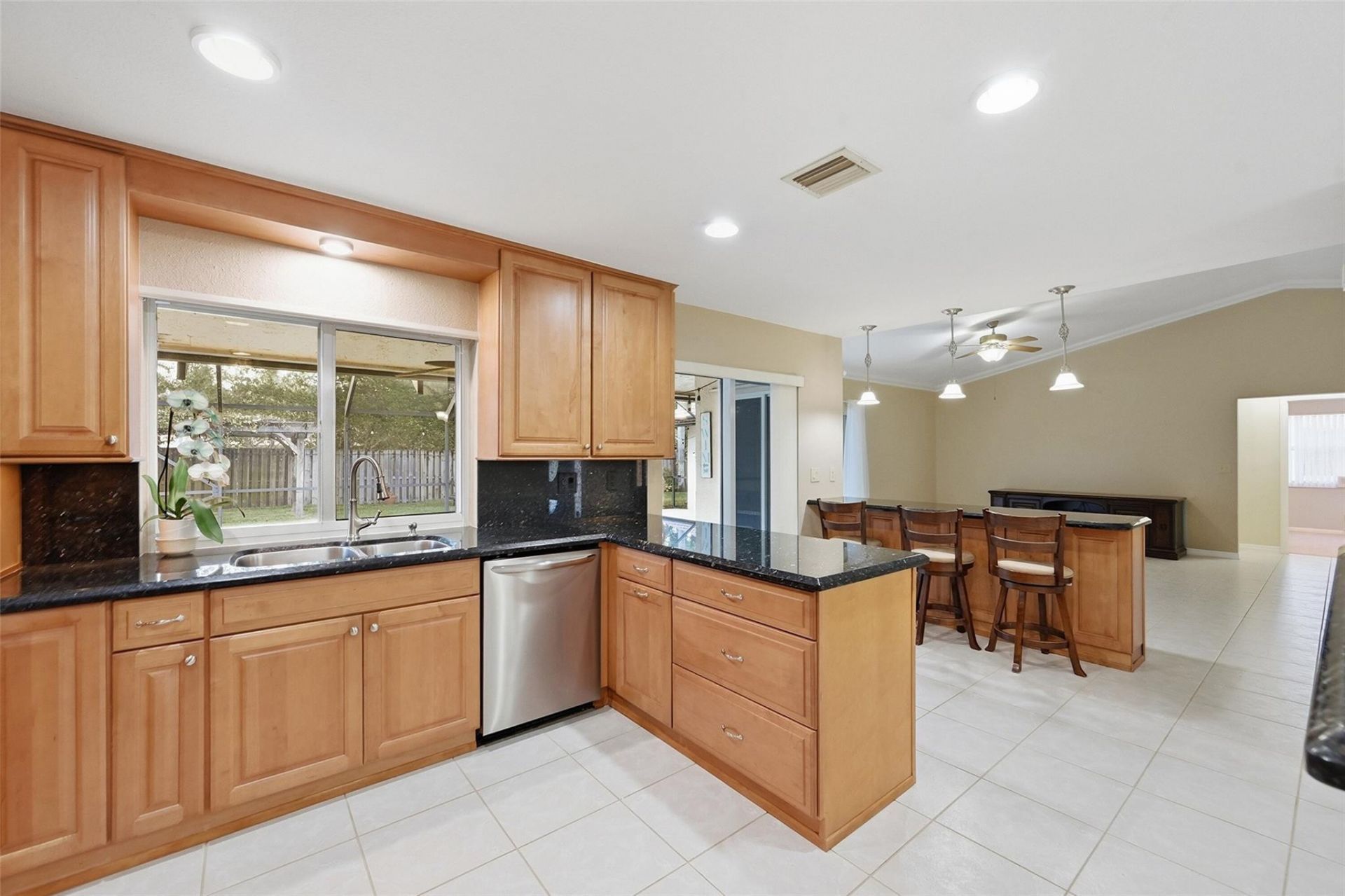 392 NW 113th Terrace, Coral Springs, FL 33071 Photo