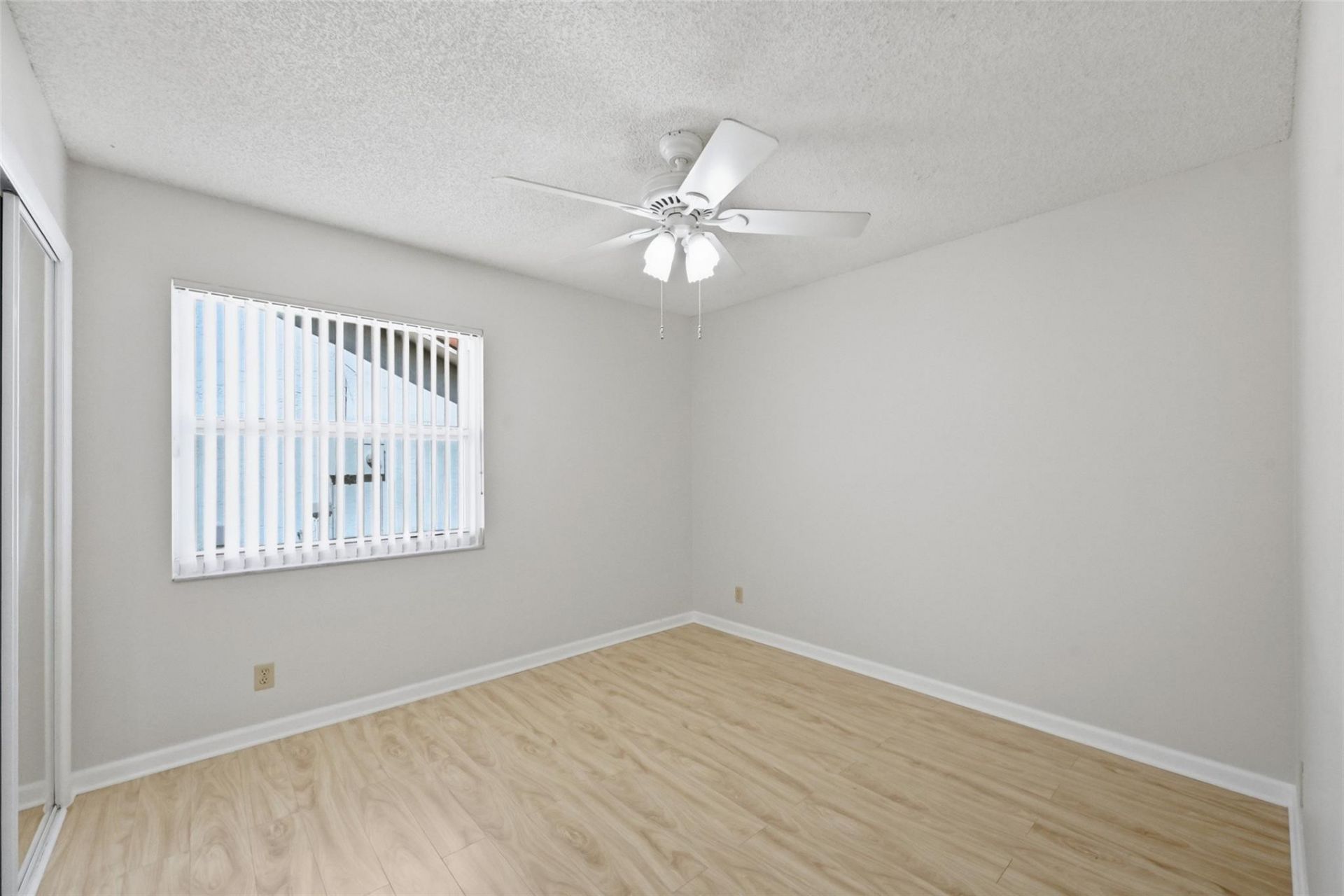 392 NW 113th Terrace, Coral Springs, FL 33071 Photo