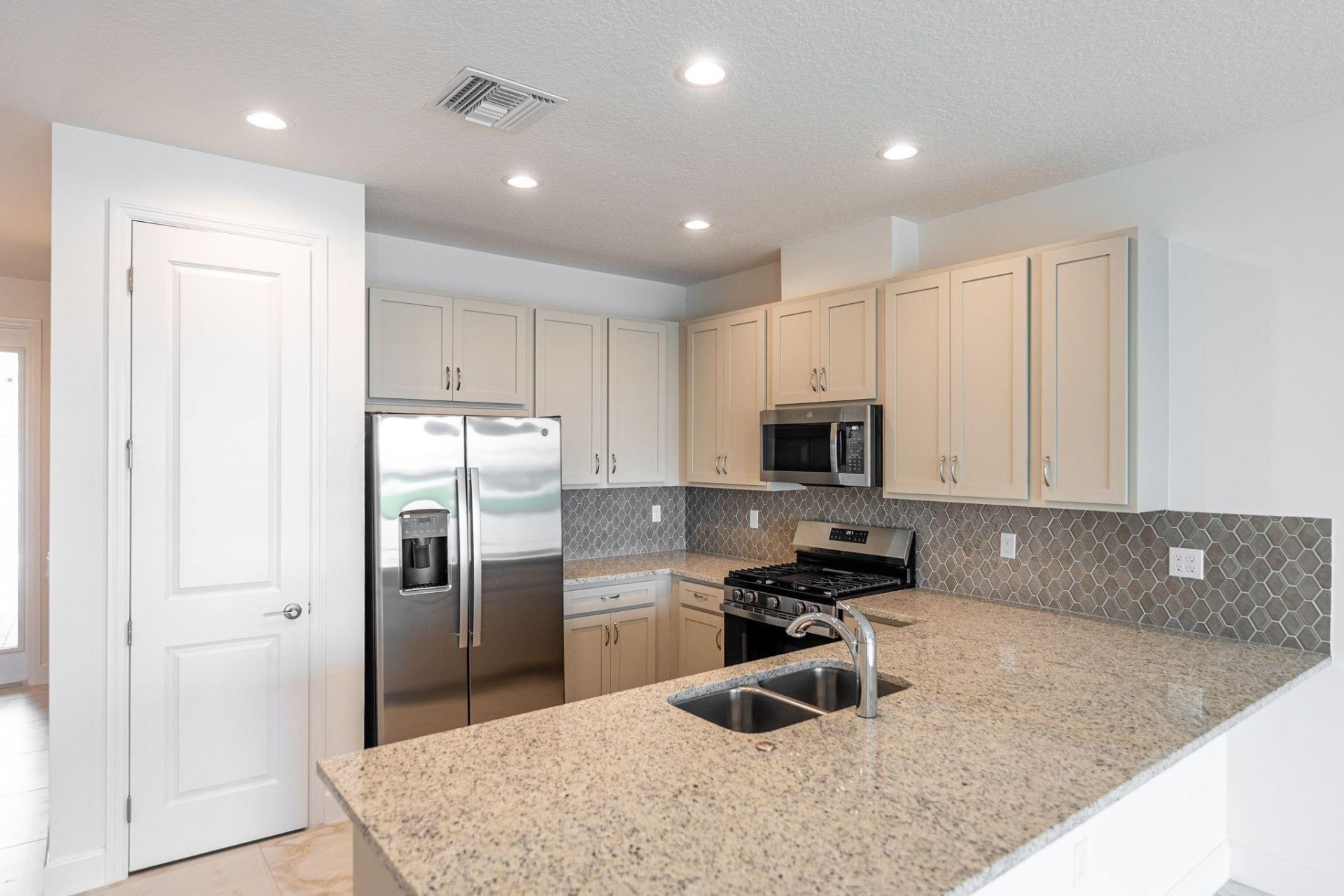 13528 SW Starkissed Lane, Port Saint Lucie, FL 34987 Photo