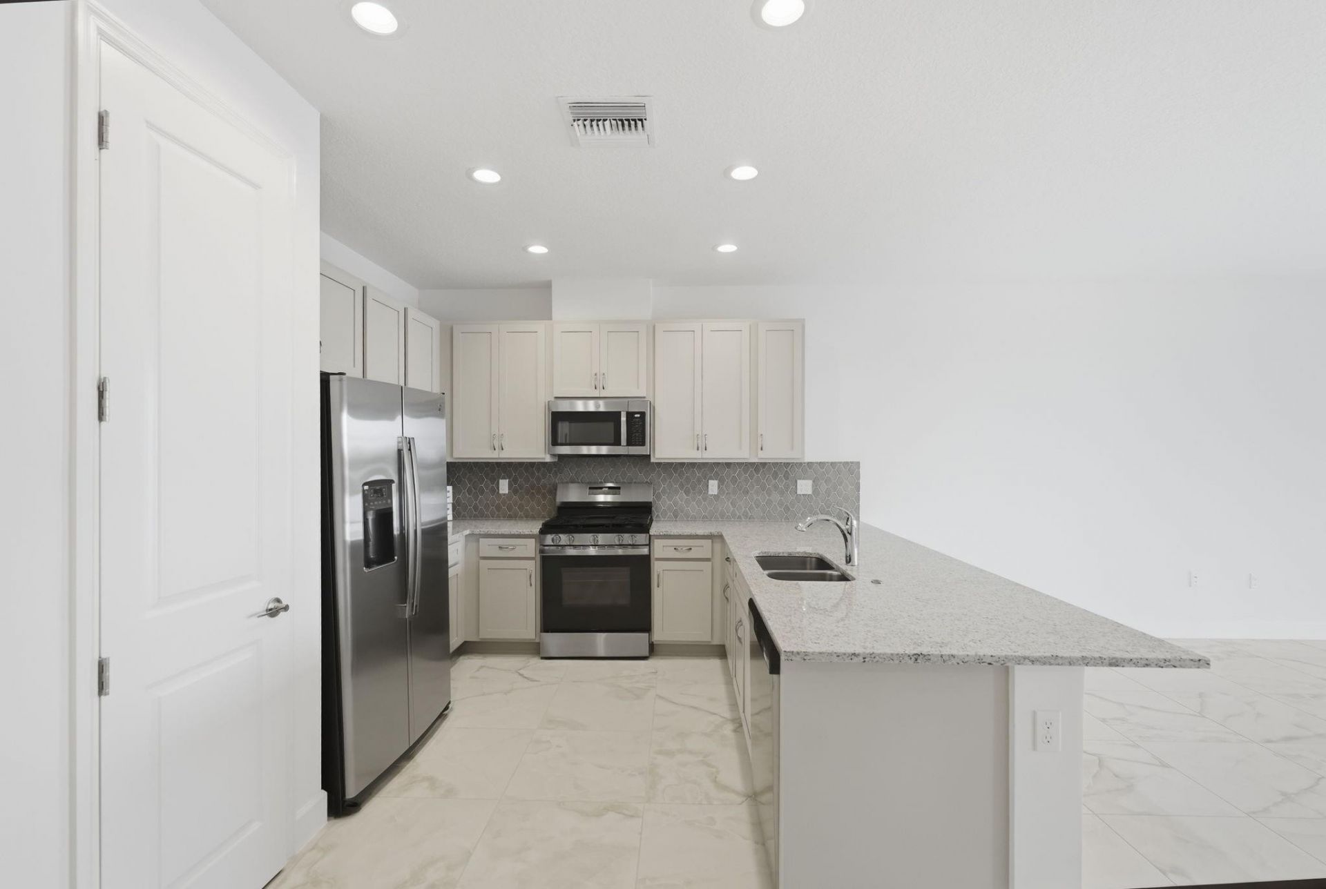 13528 SW Starkissed Lane, Port Saint Lucie, FL 34987 Photo