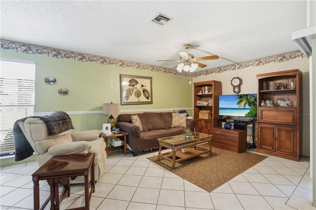 631 SE 12th Ave, Unit 100, Cape Coral, FL 33990 Photo