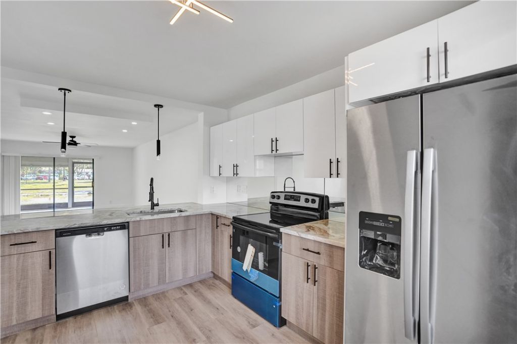 7674 Tahiti Lane, Unit 101, Lake Worth, FL 33467 Photo