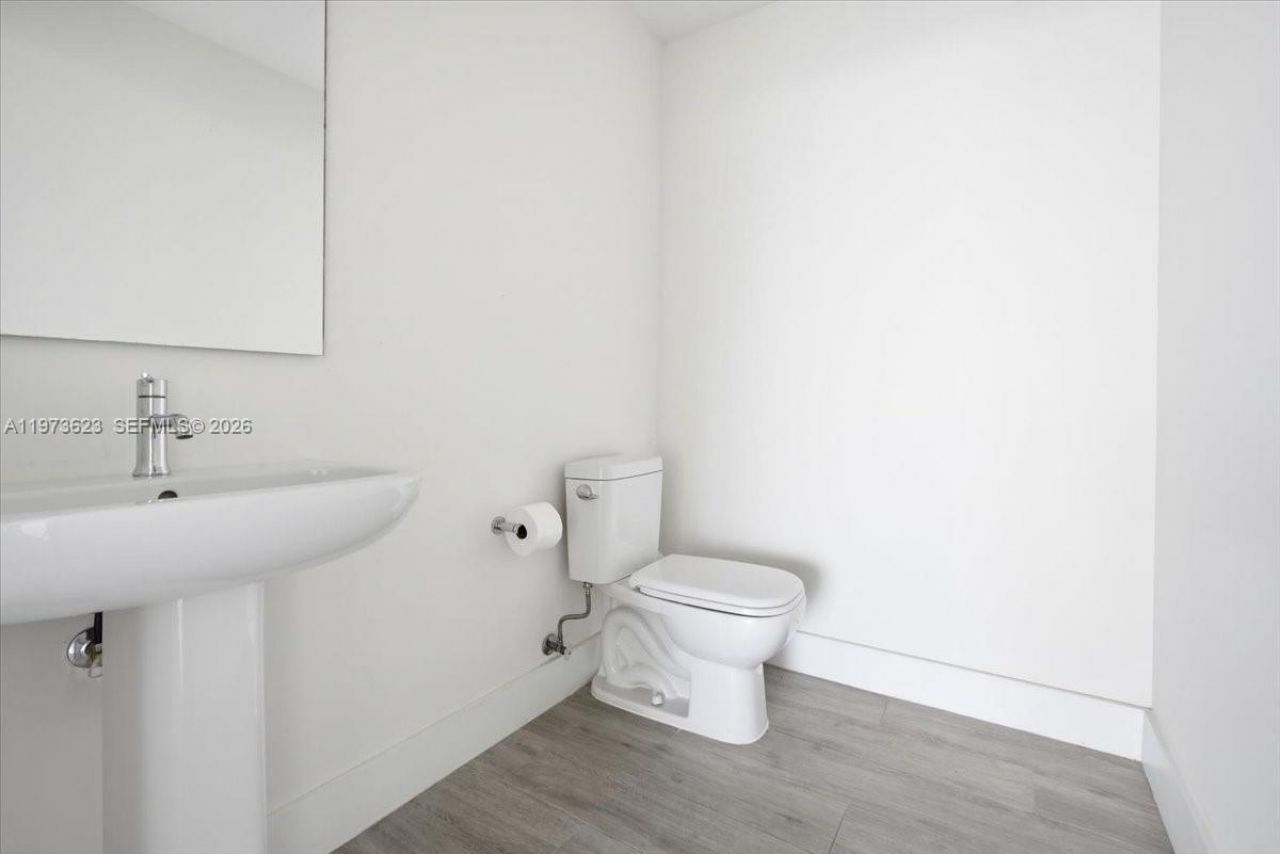 2900 NE 7th Ave, Unit 3004, Miami, FL 33137 Photo