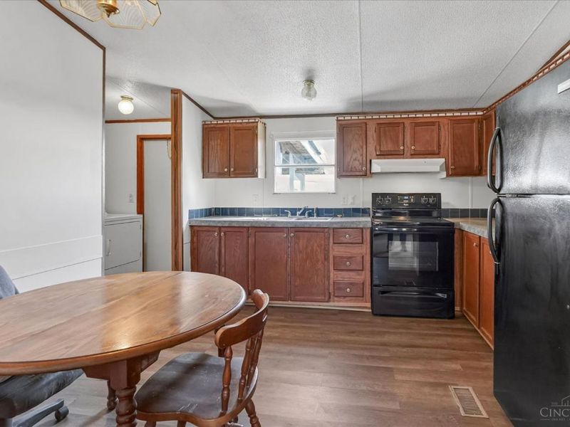 674 Bernard Road, New Vienna, OH 45159 Photo 12