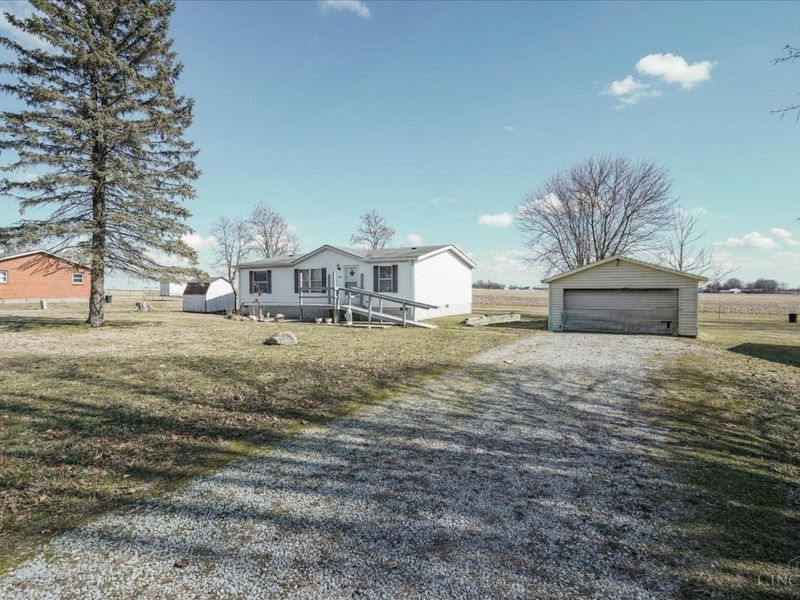 674 Bernard Road, New Vienna, OH 45159 Photo 2