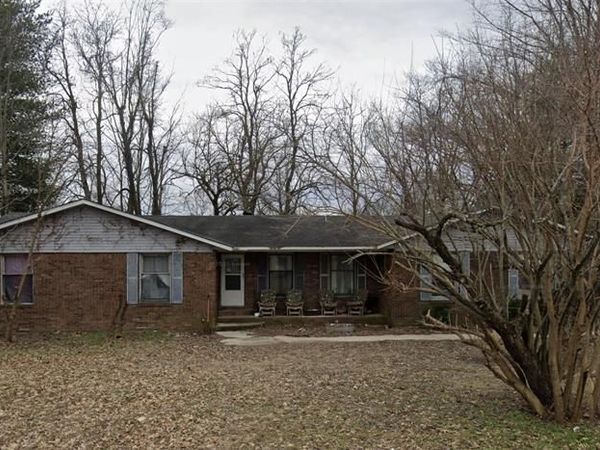 601 E Cedar Street , Bertrand, MO 63823