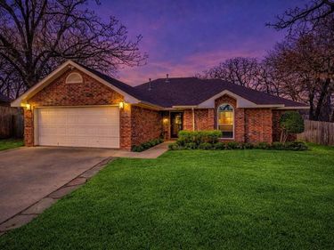 2209 Whispering Oaks, Denton, TX 76209