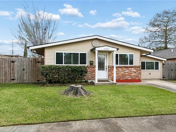 2305 GENERES Drive , Harahan, LA 70123