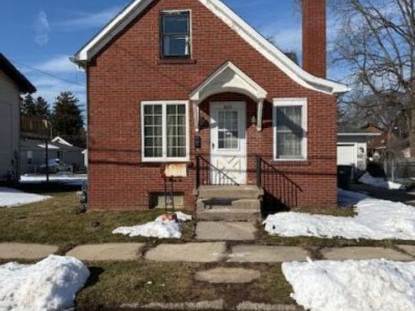 609 Niles Street , La Porte, IN 46350