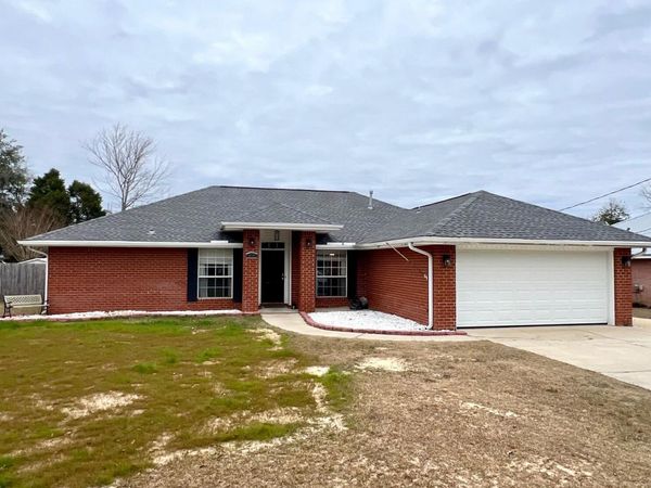 318 Riverchase Boulevard, Crestview, FL 32536