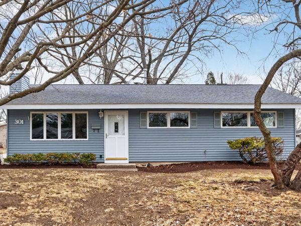 301 River Drive, DeKalb, IL 60115