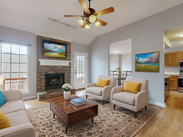 127 Oak Leaf Dr , Hendersonville, TN 37075