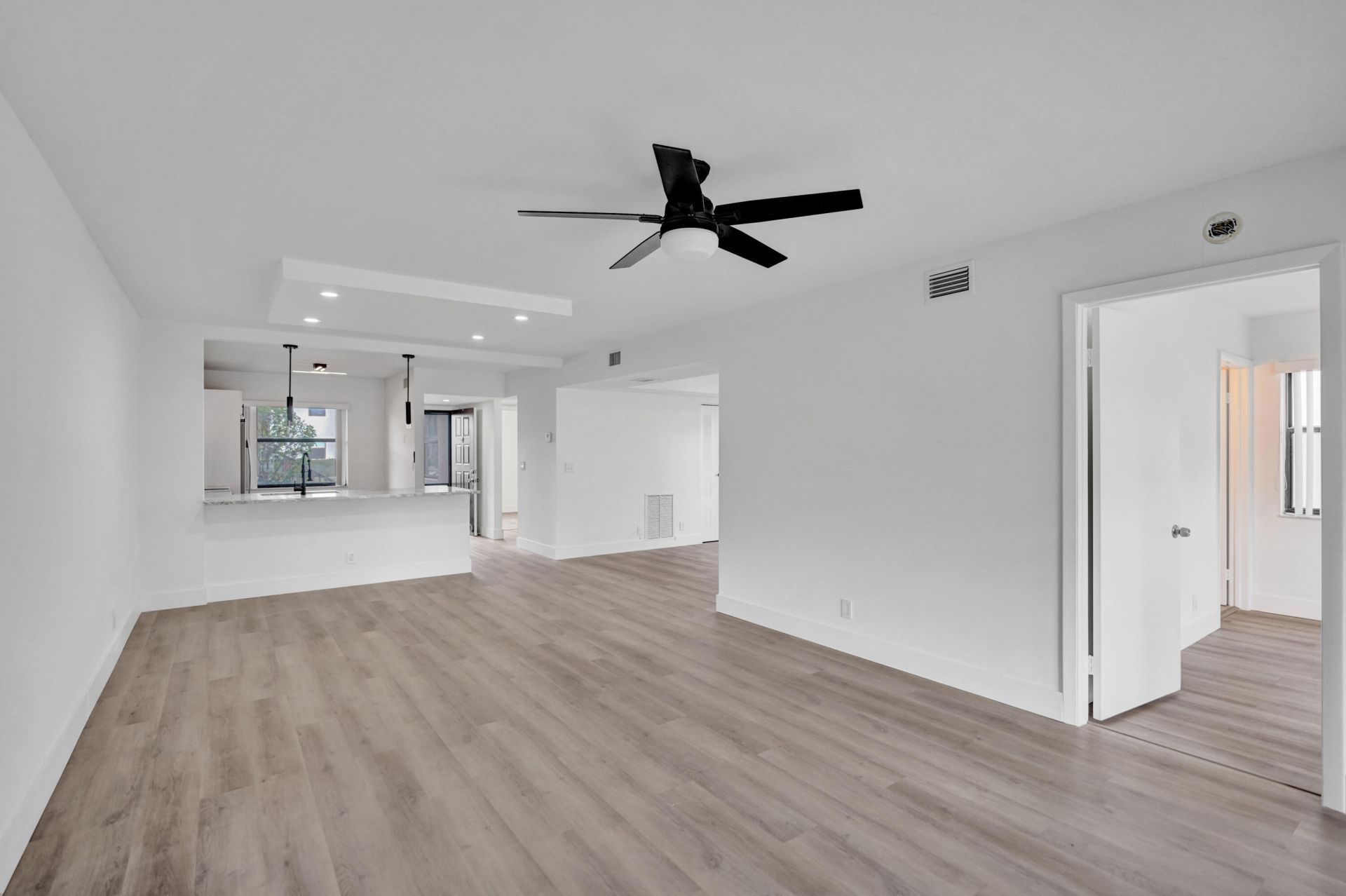 7674 Tahiti Lane, Unit 101, Lake Worth, FL 33467 Photo