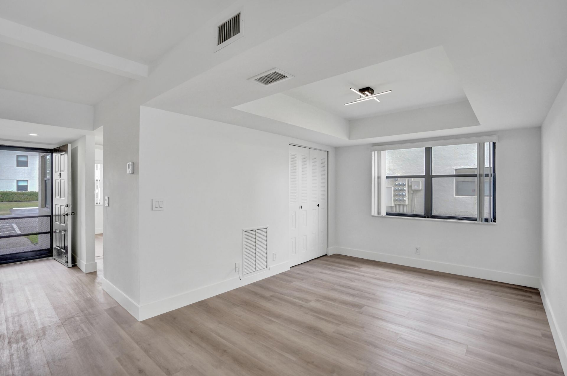 7674 Tahiti Lane, Unit 101, Lake Worth, FL 33467 Photo