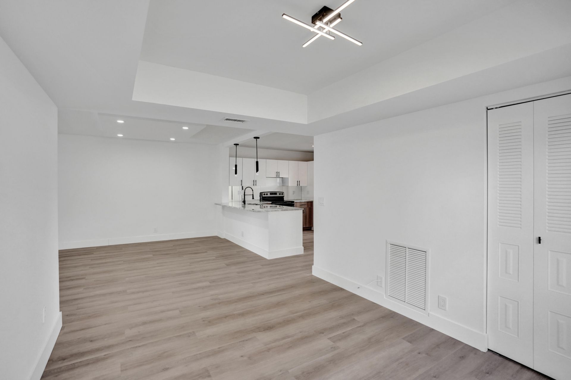 7674 Tahiti Lane, Unit 101, Lake Worth, FL 33467 Photo