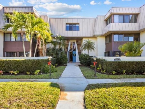 1800 SE Saint Lucie Blvd, Unit 9-102, Stuart, FL 34996