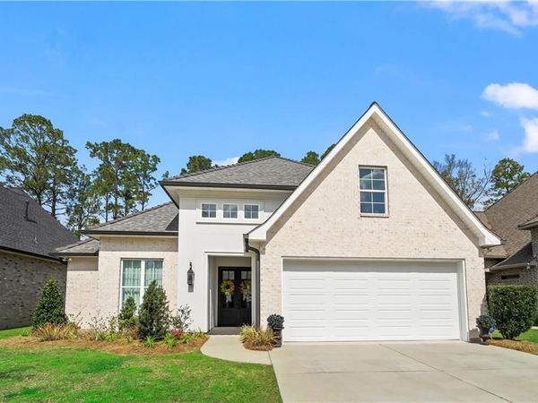124 NATCHEZ Court, Covington, LA 70433