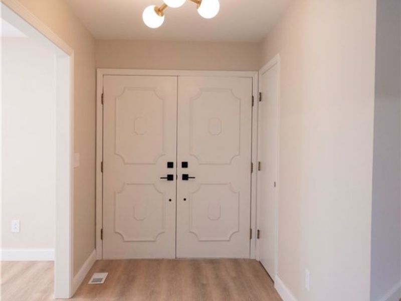 292 Wren Way, Medina, OH 44256 Photo 2