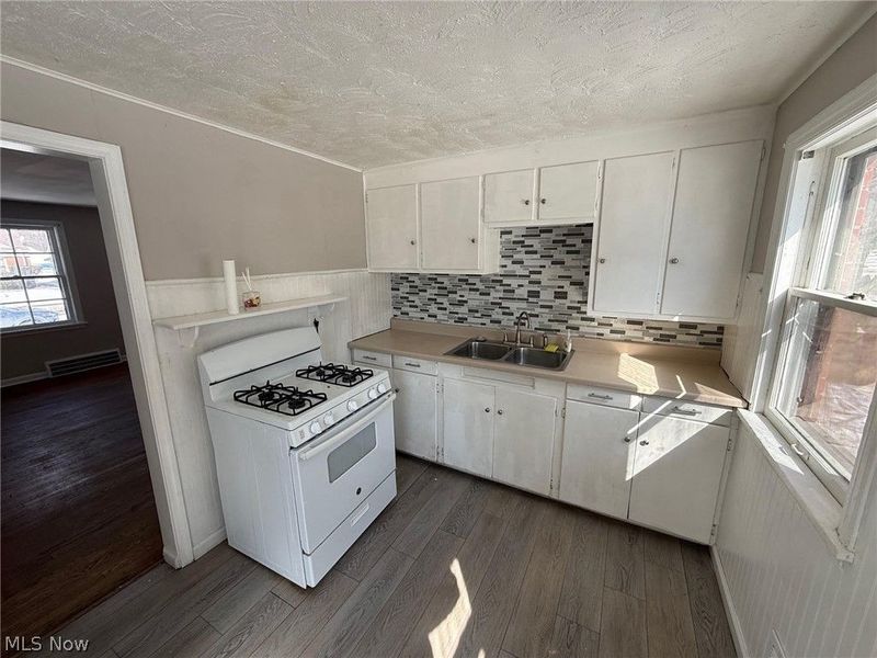 5713 South Boulevard, Maple Heights, OH 44137 Photo 2