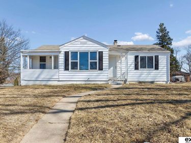 3955 N 54 Street, Omaha, NE 68104