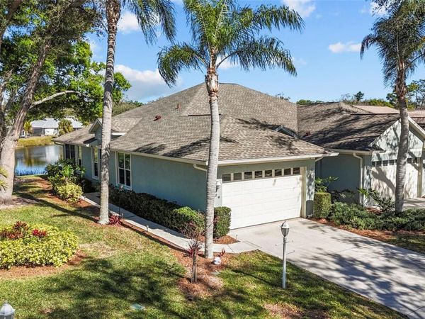 526 CATALINA ISLES CIRCLE , VENICE, FL 34292