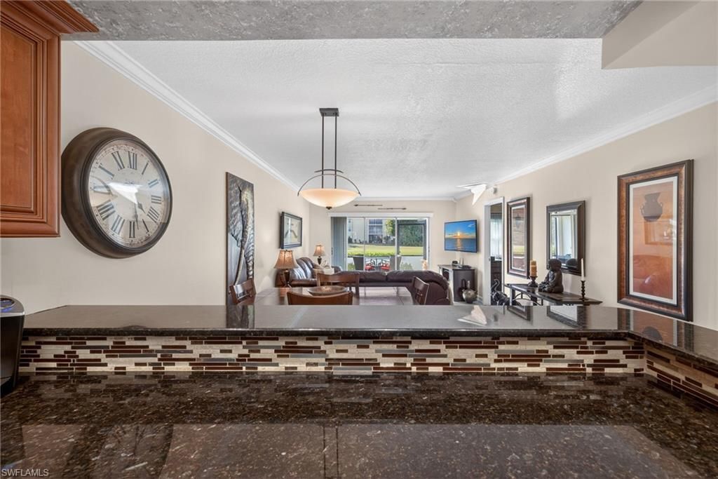 201 Quail Forest Blvd, Unit 109, Naples, FL 34105 Photo