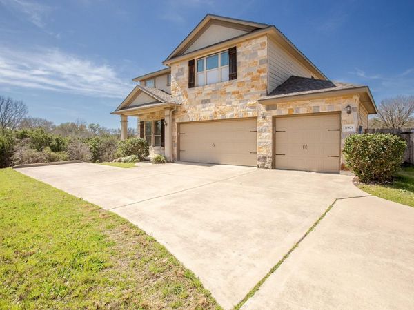 10824 Dinah DR, Austin, TX 78748