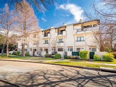 4030 Gilbert Avenue, Unit 3, Dallas, TX 75219