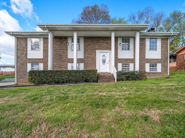 111 Edgewood Circle, Fort Oglethorpe, GA 30742