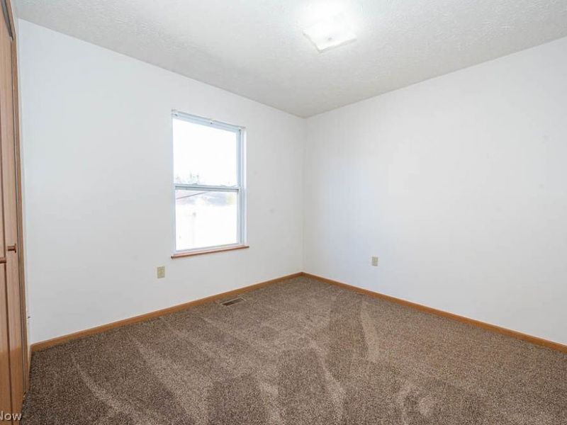 2630 Blenheim Avenue, Alliance, OH 44601 Photo 24