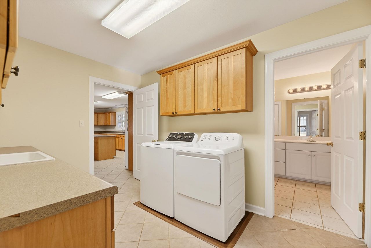 993 Pickett Level Road Photo 12