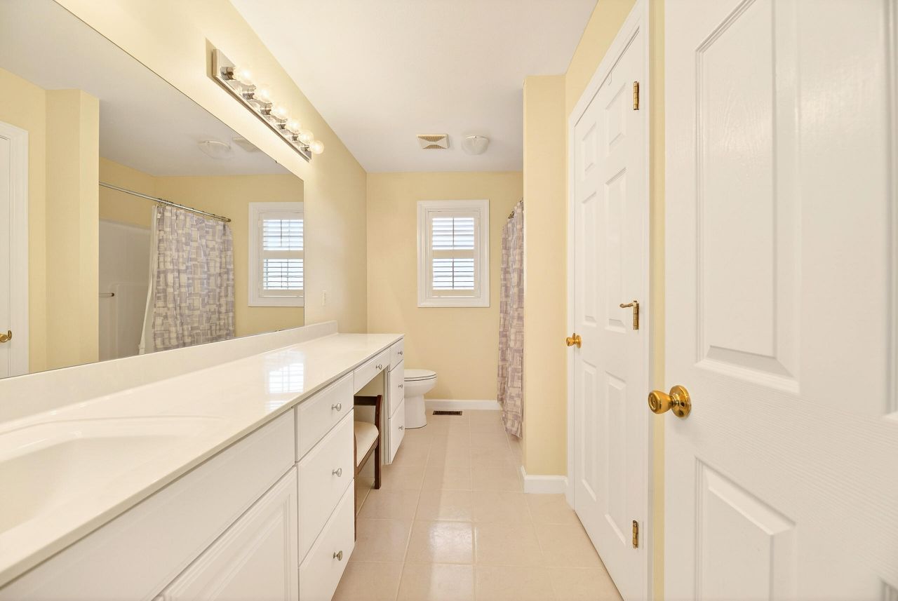 993 Pickett Level Road Photo 31