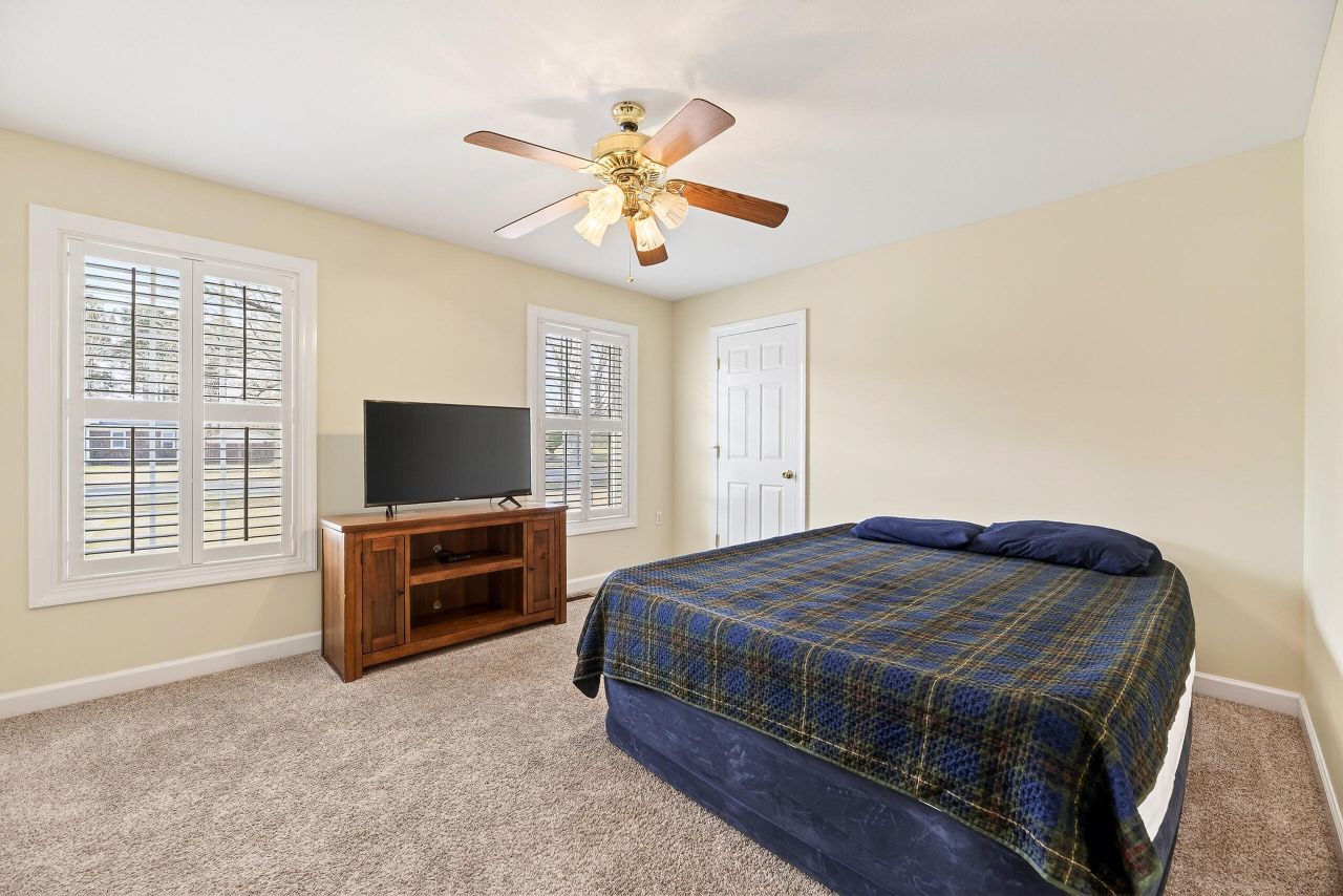 993 Pickett Level Road Photo 35