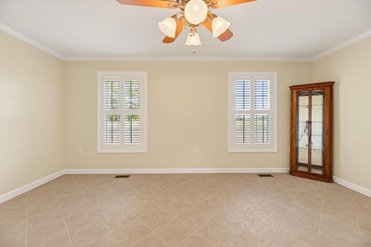 993 Pickett Level Road Photo 9