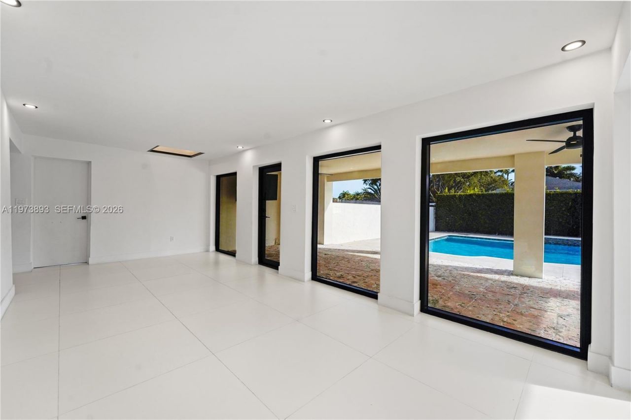 17740 SW 83rd Ave, Palmetto Bay, FL 33157 Photo