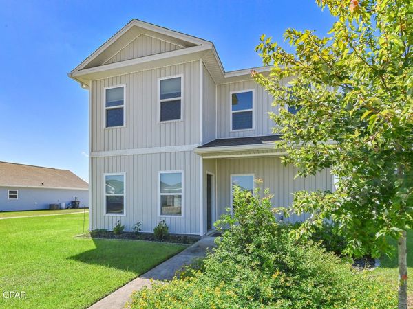 56 Silverthorn Street , Freeport, FL 32439