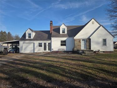 210 Biggs Avenue, Conesville, OH 43811