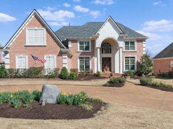 2590 HALLE PKY, Collierville, TN 38017