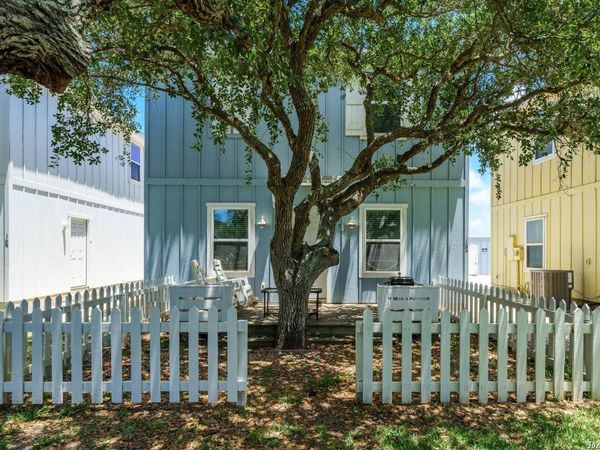 4212 Highway 35 Unit 19, Rockport, TX 78382