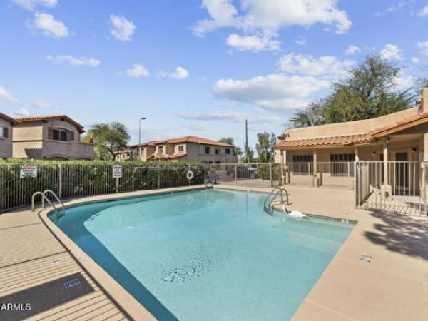 2831 E SOUTHERN Avenue, Unit 216, Mesa, AZ 85204